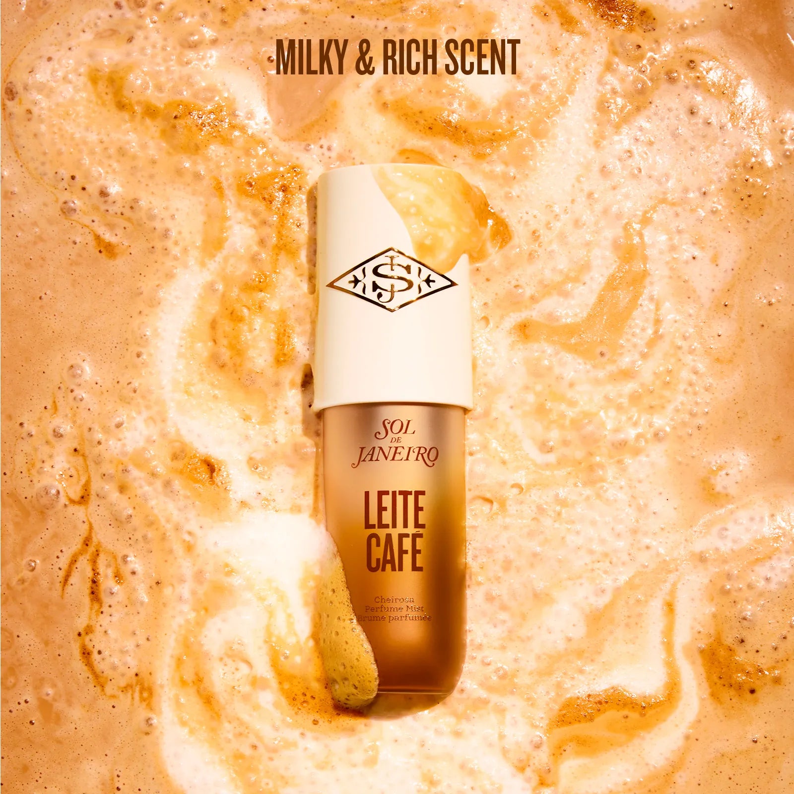 Cosmetic bottle labeled 'Leite Cafe' with a marbled background